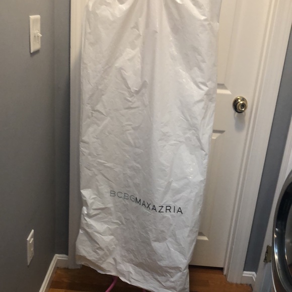 NWOT. Brown iridescent dress. BCBG SIZE 10 - Picture 7 of 7